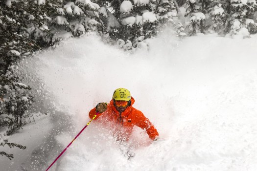 Skiing Colorado Cost: 2026 Budget Breakdown for Lifts, Lodging, and Gear