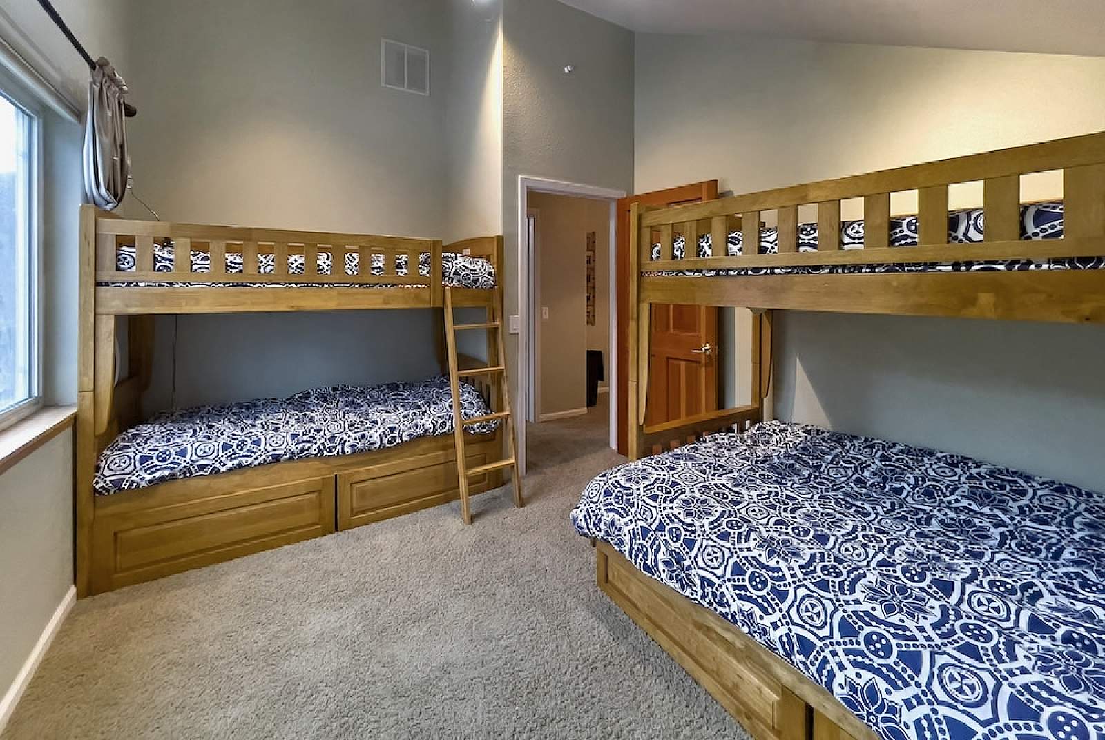 Girdwood Hostel Alaska