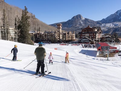 The Ins and Outs of Colorado Snowboarding Vacations: Costs and Budget Tips